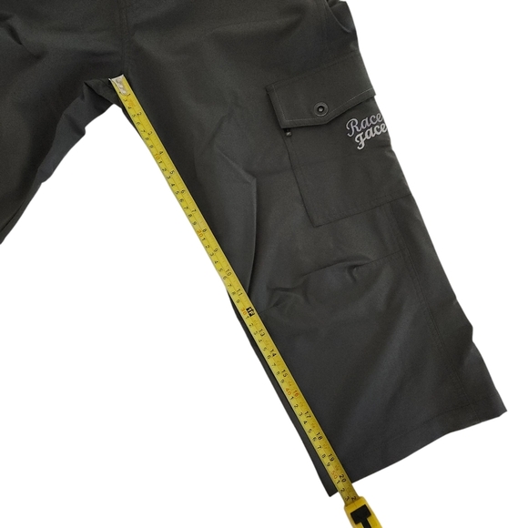 RACE FACE Mountain Bike Capri Pants gray Women’s large - Picture 10 of 12